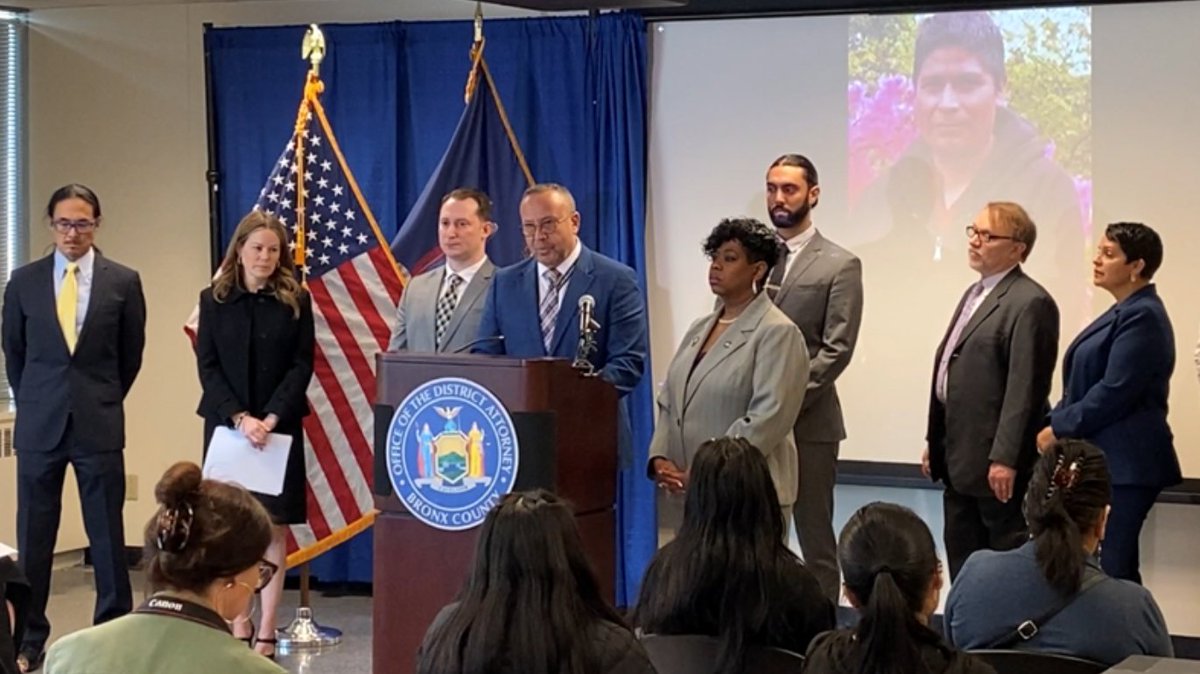 NewYorkConst's tweet photo. Contractors charged with manslaughter, criminally negligent homicide in 2019 NYC worker’s death - https://t.co/bahxRwMQBh charged with manslaughter, criminally negligent homicide in 2019 NYC worker’s death https://t.co/umq4qTuGwT