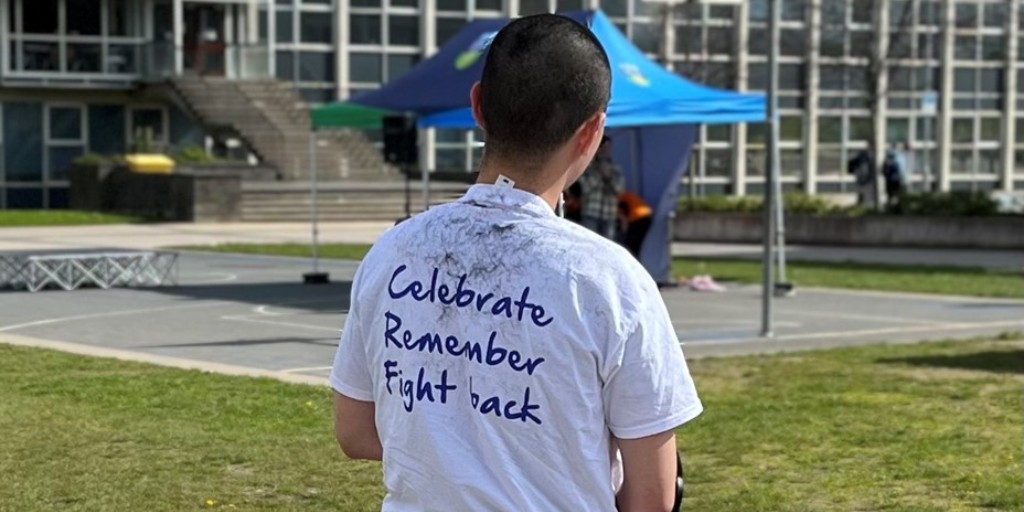 UCDMedicine's tweet photo. Hats off (or is that hairs off) to medical students Tom Collins and Eddie Lee for shaving their heads for the UCD Relay for Life. Please donate and show your support as they try to achieve their goal this year https://t.co/dVMlb8oW0G  #UCDRelayforLife #IrishCancerSociety https://t.co/gIvCDJDEE0