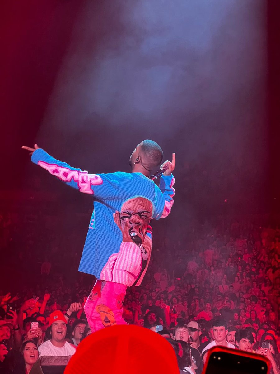 williamson_koby's tweet photo. @KiDCuDi https://t.co/eECcWkS3pP