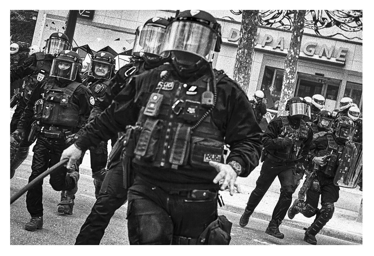GuerrillaRepor1's tweet image. 2023-04-06+++Paris+++ #ReformeDesRetraites #greve6avril #France #Paris #Macron