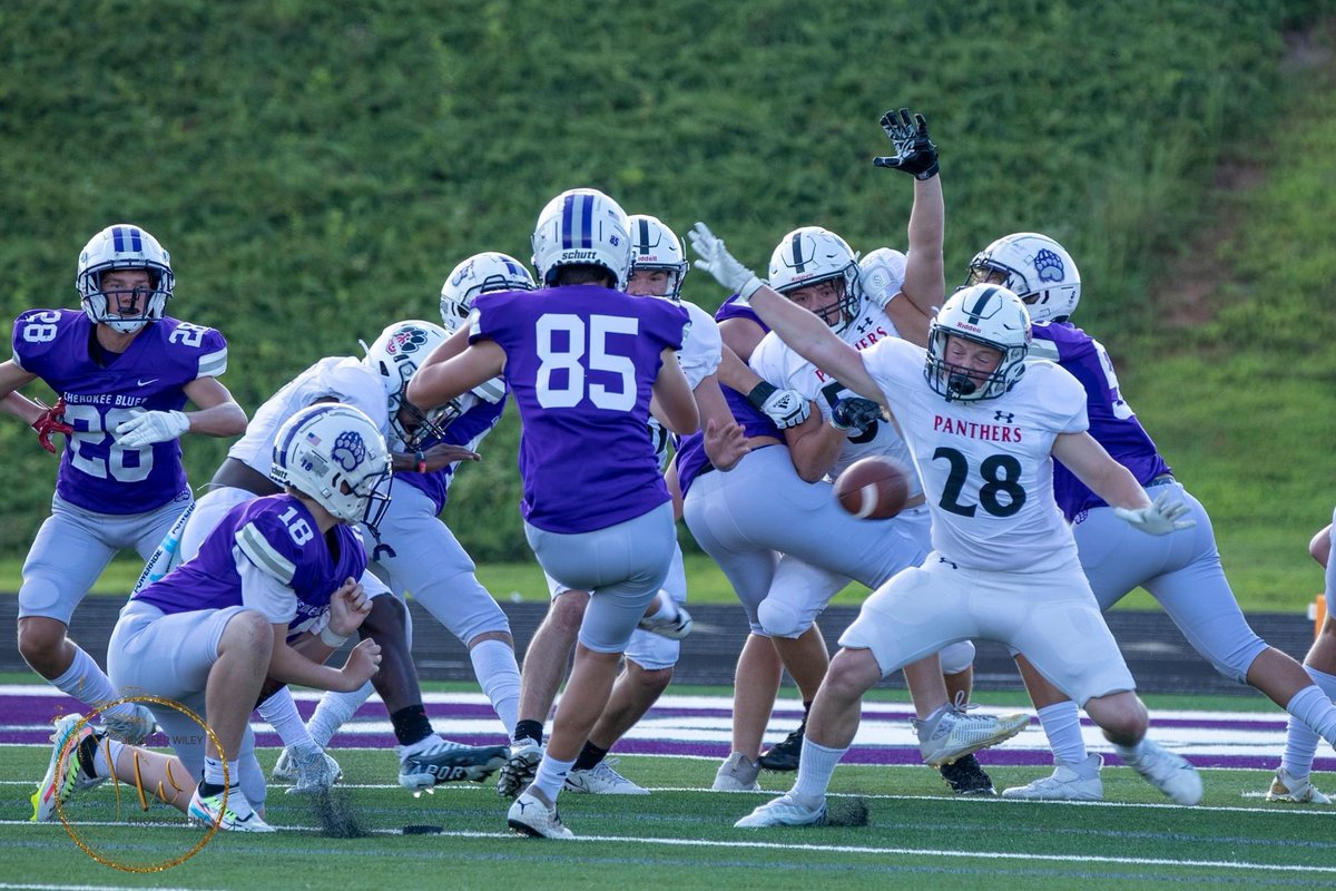 AbbottPlank's tweet photo. Blocking a kick https://t.co/3Cv6f8qSI6