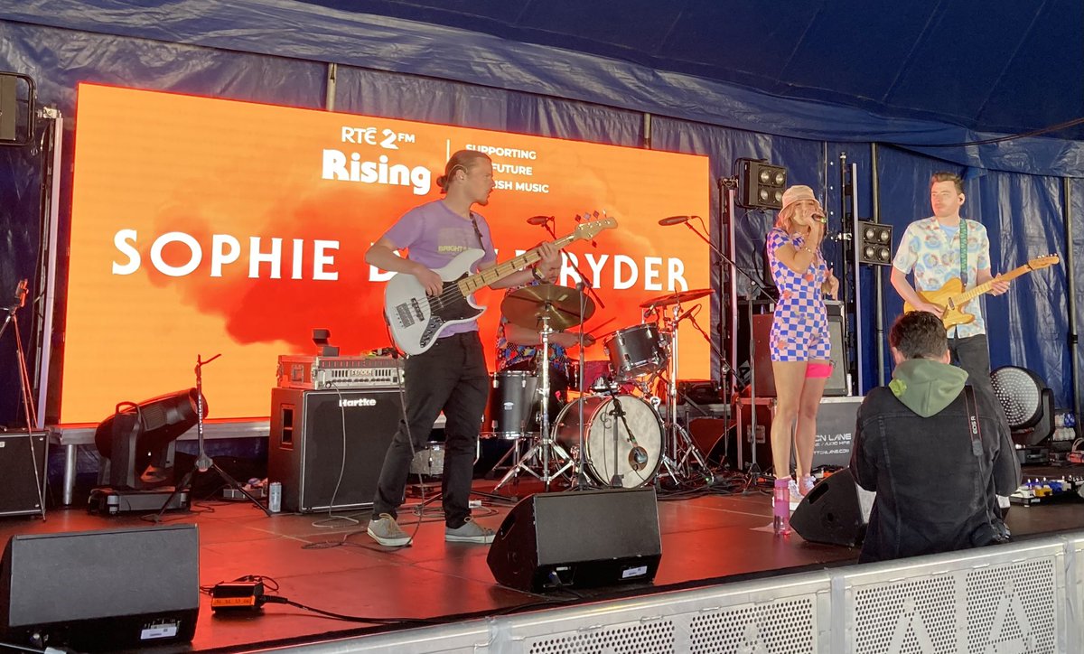 talldanhegarty's tweet photo. Tonight from 11pm on @RTE2fm 🎧

@TheCope636, @MassiveAttackUK, @mhaolmusic, Denim Teeth, @ohdaughter, @snowpatrol, @BookaShade, @FirstAndCoach, plus highlights of @sophdoyleryder at @ForbiddenFFest https://t.co/tub3kjAxpv