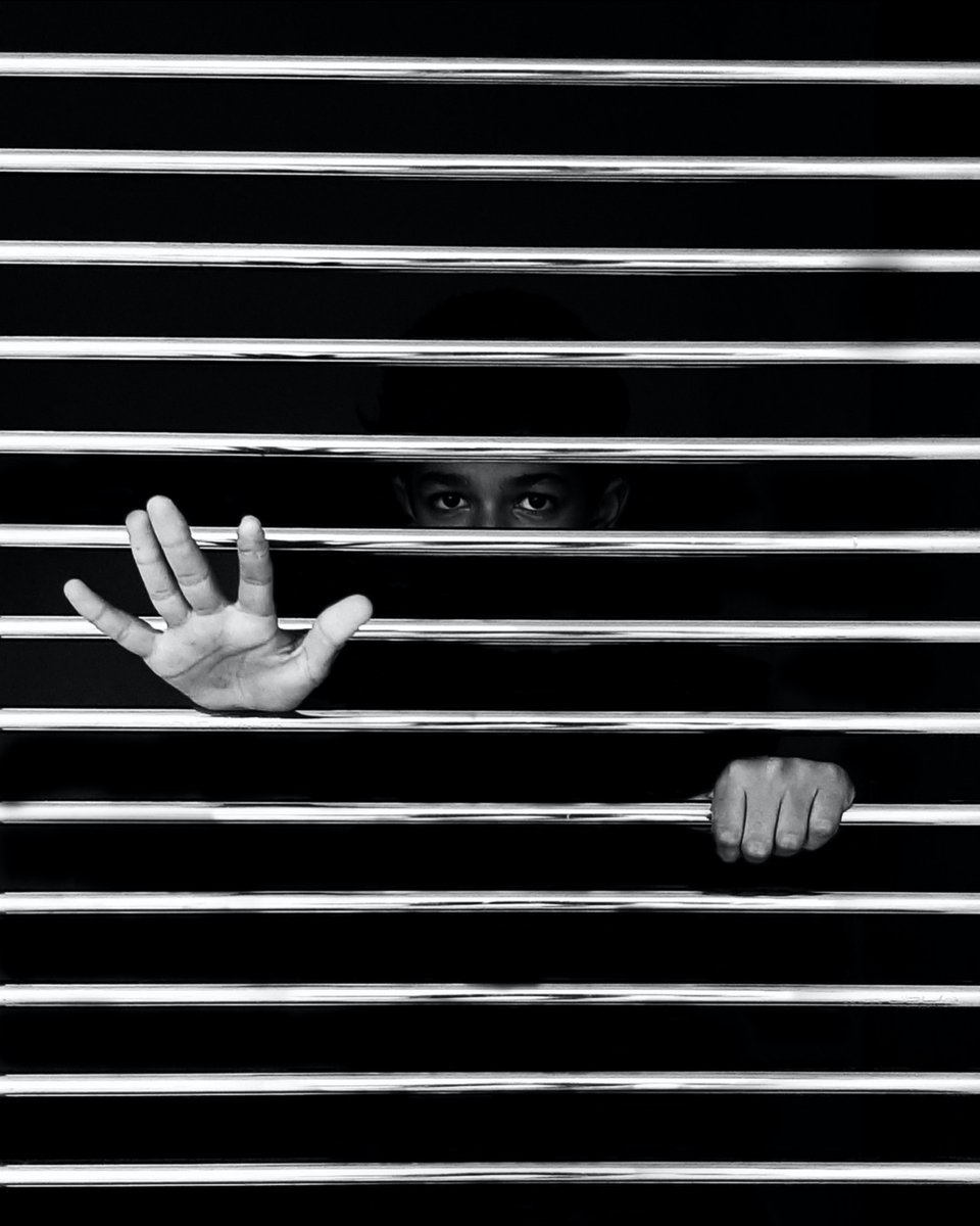 SarcFoundation's tweet photo. Leaving prison isn’t as simple as walking out the door &amp; returning to the life you had before. 
Re-entering citizens must be equipped with the knowledge &amp; resources to make the most of their second chance. Our foundation exists to do just that.
Learn more: https://t.co/0pqOl7g6L6 https://t.co/nSVVUHpoqo