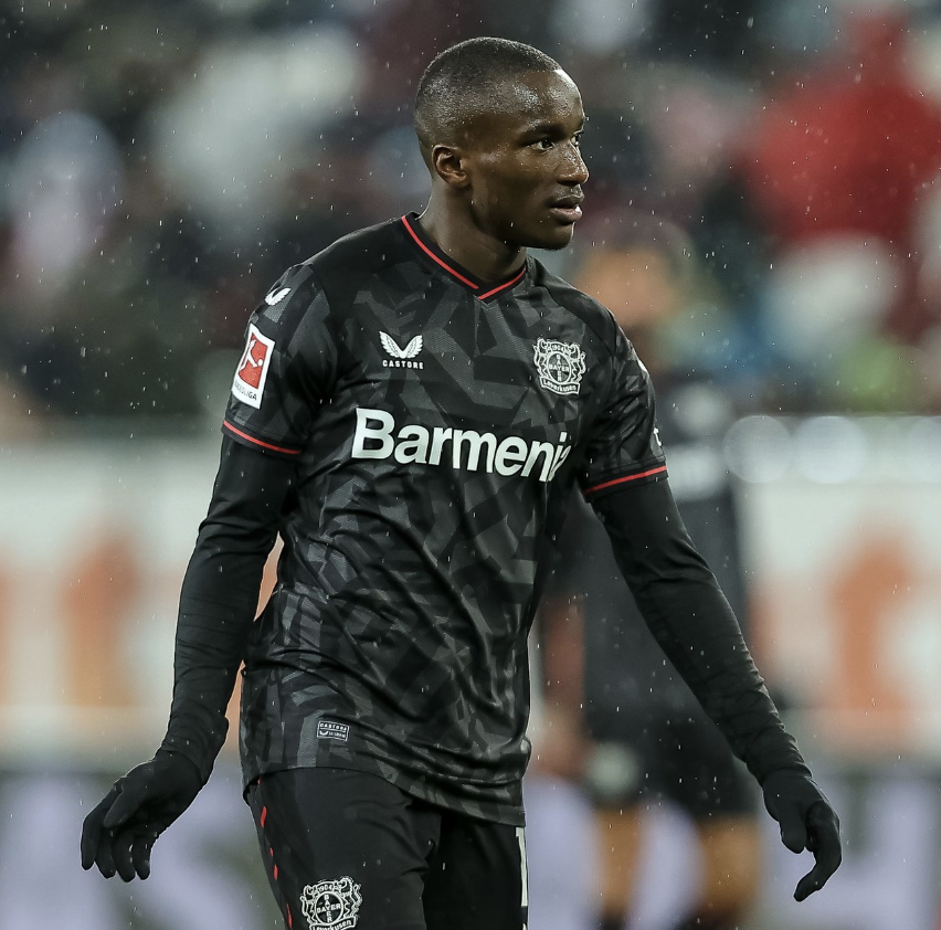 DeadlineDayLive's tweet photo. 🚨 PSG are making moves to sign Moussa Diaby from Bayer Leverkusen! 🇫🇷 

Discussions have initiated between the French club and the player's entourage over potential personal terms.  

(Source: @Santi_J_FM) https://t.co/Kwsb2pYg4X