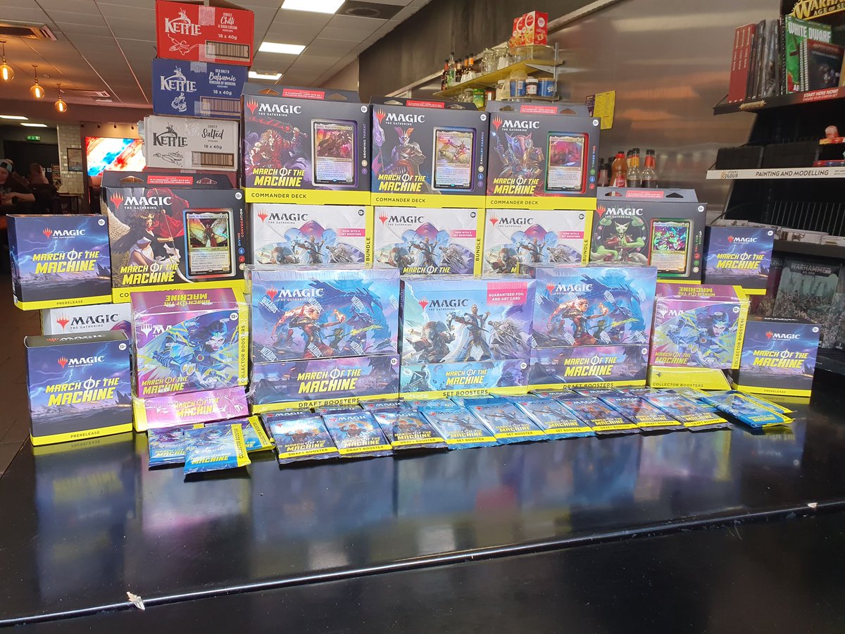 The phyrexians have made their way into our store!
The preview week for MTG March of the Machine begins tomorrow so don't miss your chance!