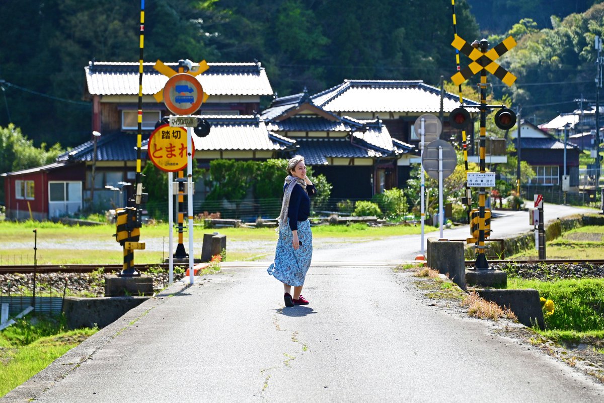 YasuTakki's tweet photo. 田舎道に立つ女性 / Woman standing on country road
オールドレンズで撮る田舎の風景は最高だ。
.
.
.
#coutry #田舎 #japan #portrait #model #beautiful #photographer #ポートレート #photographertokyo #出張撮影 #モデル #light_nikon #nikon #z5 #zcreators #写真で伝える私の世界 https://t.co/WGsDVTI8Pk