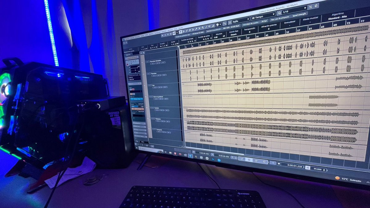 CrudaRealidadTr's tweet photo. Estamos preparando algo bien chingon y bien sabroso con nuestros carnales de @efektoalakran 💣🔥

Muy pronto lo podrás encontrar en todas las plataformas digitales 💿🎶

#LCR #CumbiaMexicana #EfektoAlakran #RapMexicano #ComarcaLagunera 🇲🇽🤘🏼 https://t.co/4ToQQzlnLL