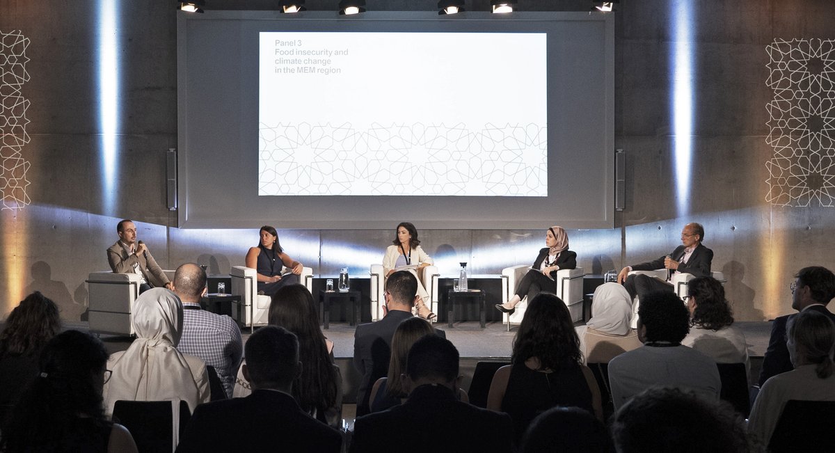 USI_MEM's tweet photo. Why the youth?
90% of the world's #youth live in low-middle income countries and face challenges caused by #climatechange, #economic and #socialinsecurity, conflicts and health emergencies.
Join the #MEM2023 if you think you can be a young change-maker: https://t.co/zoUSRY59dS https://t.co/wZRwRwdl2m