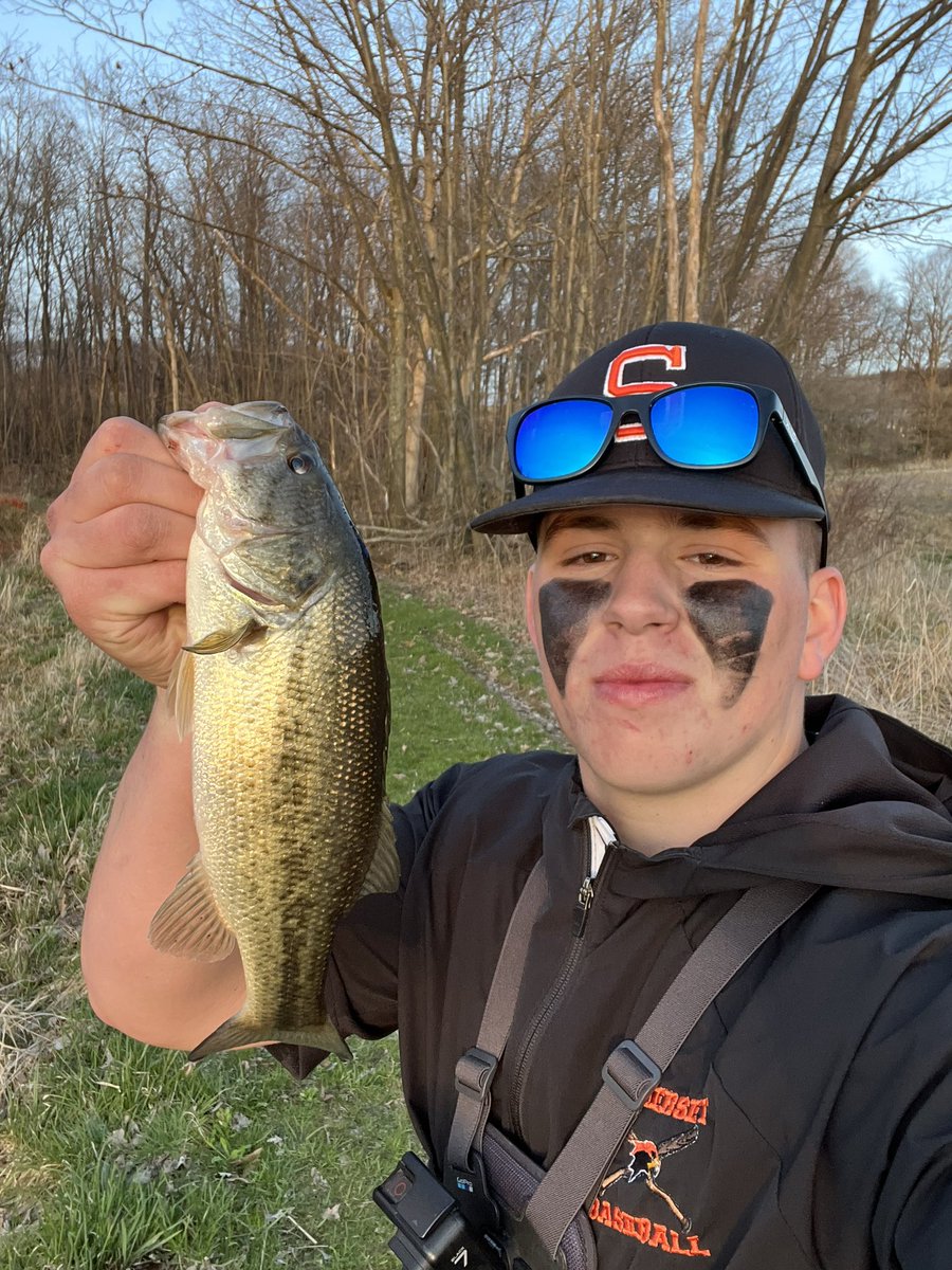 HagansZane's tweet photo. Caught my first LMB on the 2023 season back on Tuesday! All glory to God! #fish #fishing #bass #bassfishing #Pennsylvania #God #GodIsGood #blessed https://t.co/MsTbElvoED