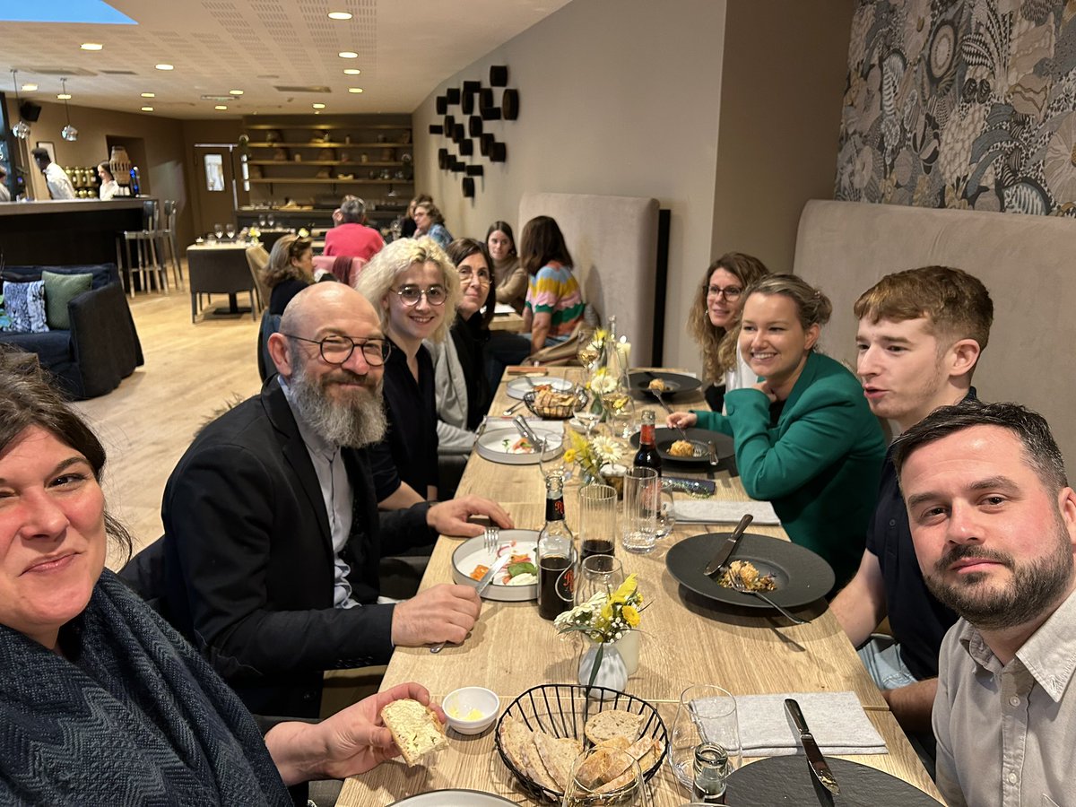 CmbPloufragan's tweet photo. Réunion Cinq autour de la recommandation et de la satisfaction Client en commun avec @cmbpaysgouetlie
Plein d’idées et d’envie !
Merci @gwen_lemenelec pour l’intervention 
@CreditDd22 @CMBdevcoDD22 https://t.co/r0lSb3yLYB