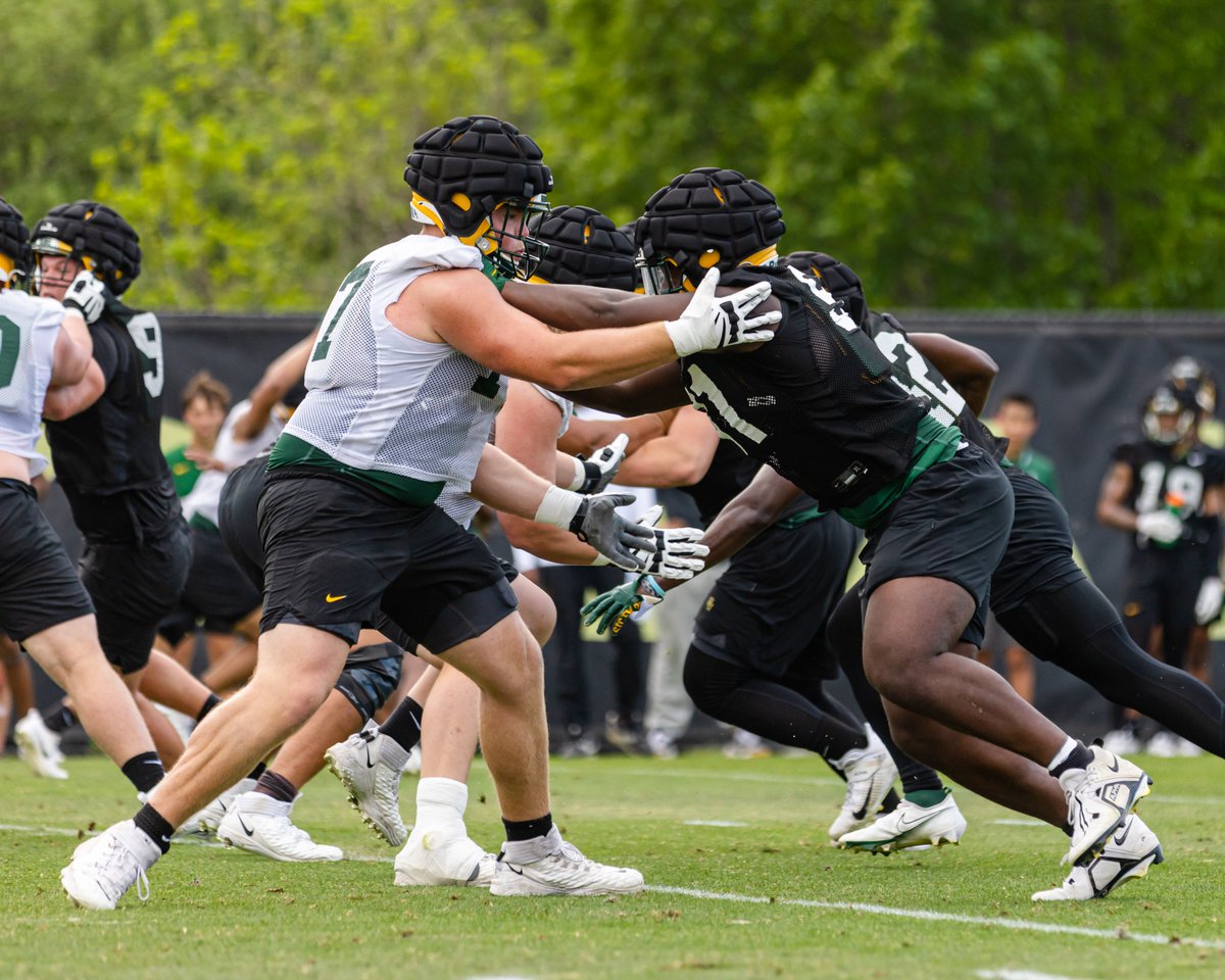 BUFootball's tweet photo. Thursday Trenches ⚠️

#SicEm | #PersonOverPlayer https://t.co/HvZCG7ftli
