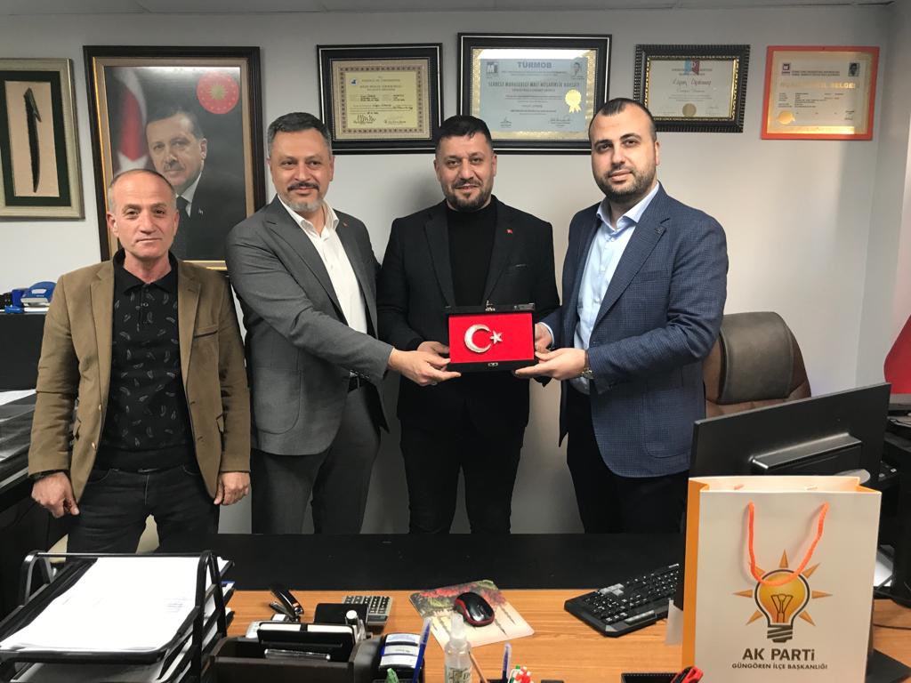 dvrnyalcinkaya's tweet photo. İlçe Yönetim Kurulu Üyemiz Cengiz Gönenç’in iş yeri açılışına Milletvekili Adayımız Mustafa Korkut ile birlikte katılım sağladık. 
Hayırlı uğurlu olsun. 

#AdımAdımİstanbul 
@osmannnurika https://t.co/3yFfCHNWfj