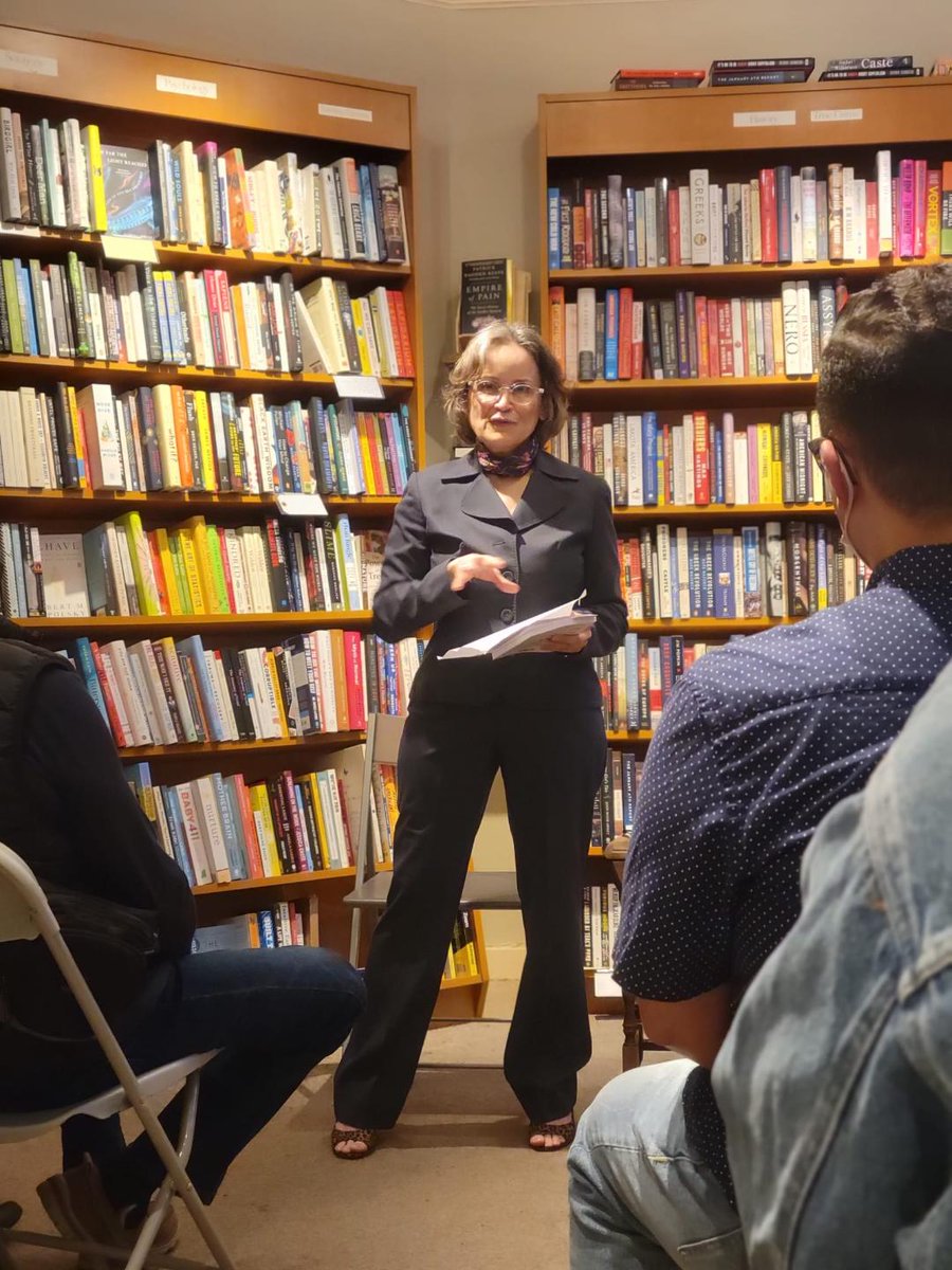 Yrdefender1909's tweet photo. Great night last night at The Astoria Bookshop where I read from my book, "Urban Folk Tales: Stories." Thanks to everyone for their support! https://t.co/flZlxv6WUH