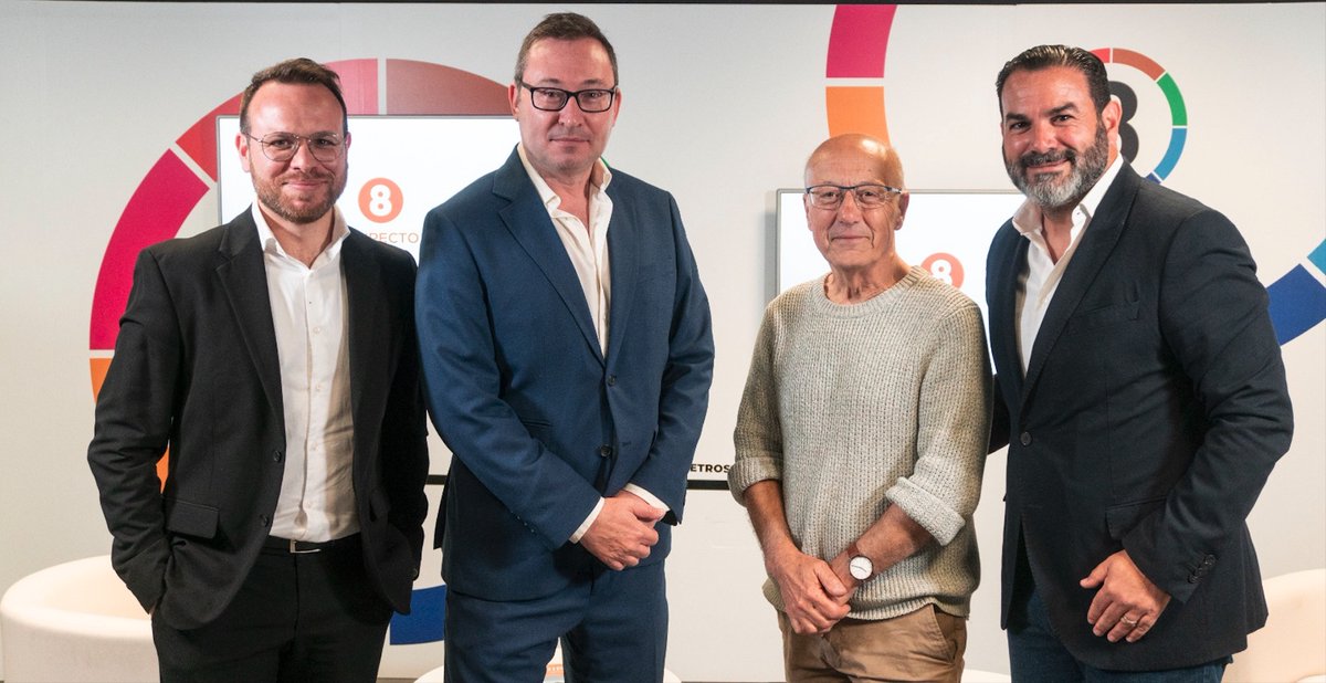 🤝 Hoy hemos recibido en las oficinas de @8Directo al nuevo CEO de <a href="/GBCNewsroom/">GBC News</a>, <a href="/JamesNeish/">James Neish</a>. Ha sido un auténtico placer mantener este encuentro para compartir visiones y explorar posibles vías de colaboración. Gracias por la visita y esperamos volver a encontrarnos pronto.