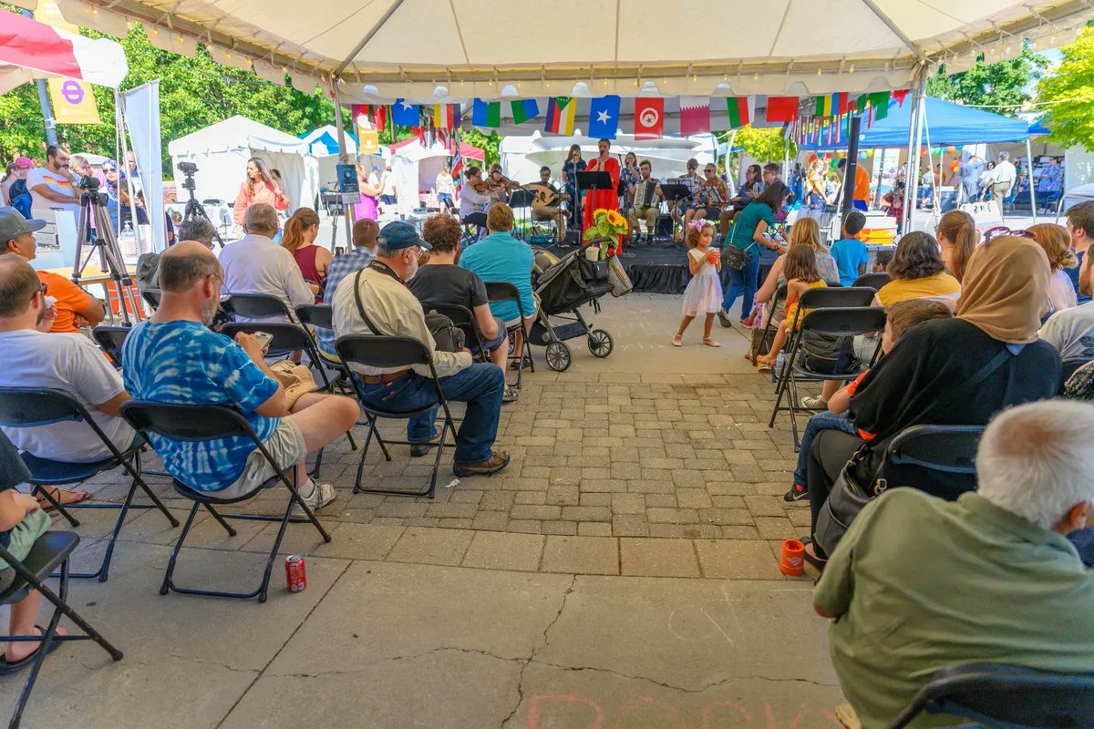 downtownknox's tweet photo. 🥙 For the first time ever, #ArabFest will be in Downtown Knoxville's Market Square.
Join us for a celebration of Middle Eastern food, dance, fashion, music, merchandise, and an overall good time on April 15, noon – 10pm! https://t.co/szPnF6sKKr