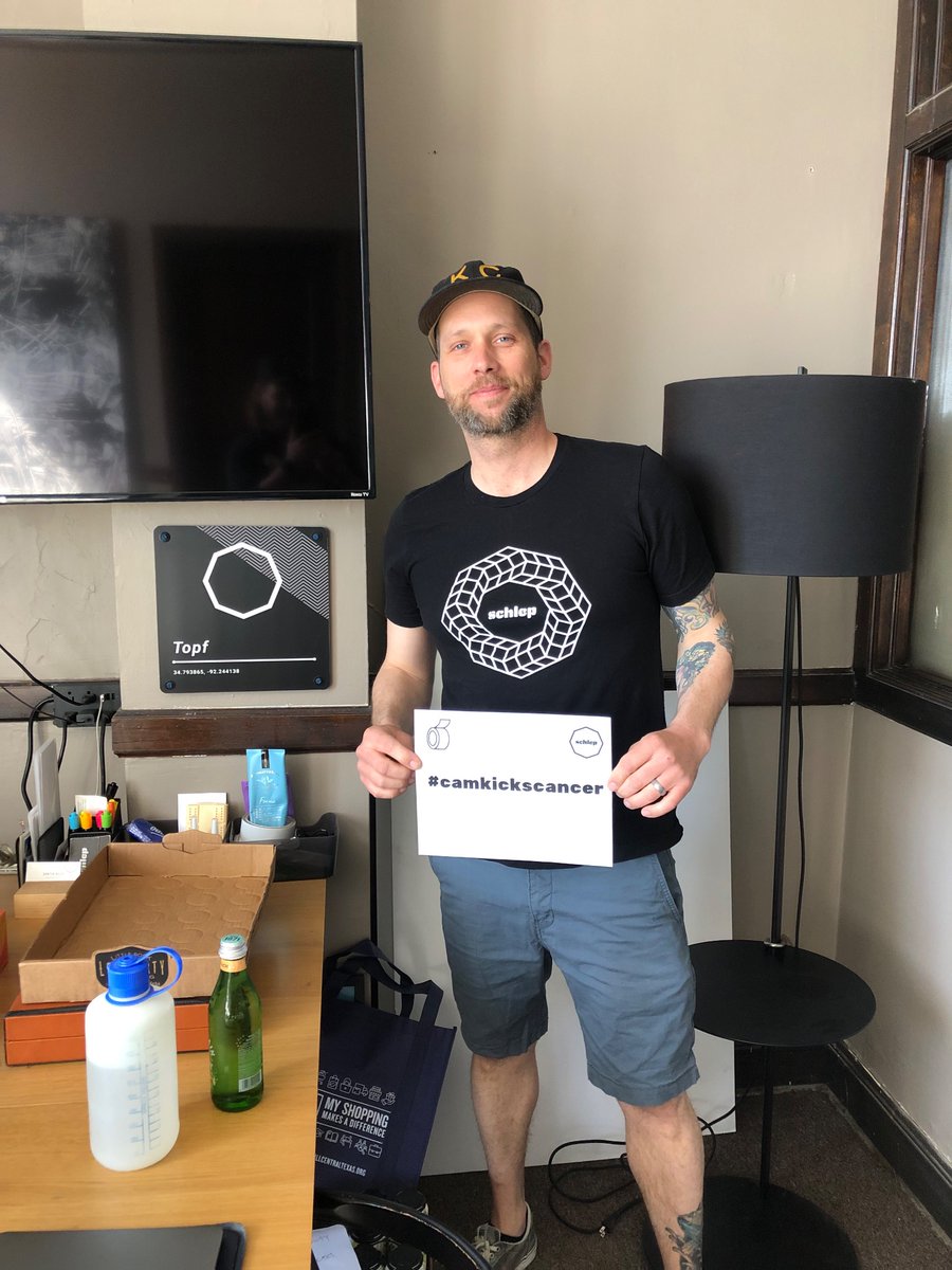 hunteririley's tweet photo. At Schlep, we stand behind @CamdenRiley! #camkickscancer @schlepit @jgodwin https://t.co/rOijiKgP8y