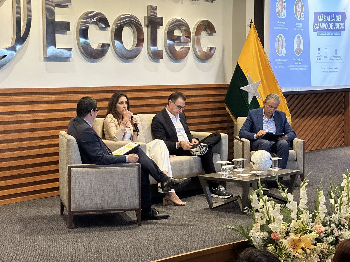 UnivEcotec's tweet photo. “No está mal perder, hay que quitarnos ese miedo a perder. Es parte de la vida, siempre habrá alguien que te gane y está bien, pero luego de eso uno es más experimentado.”

@ferv14, Presidenta del @Clubnanas
@econ_Uecotec https://t.co/OLXguUSTzv