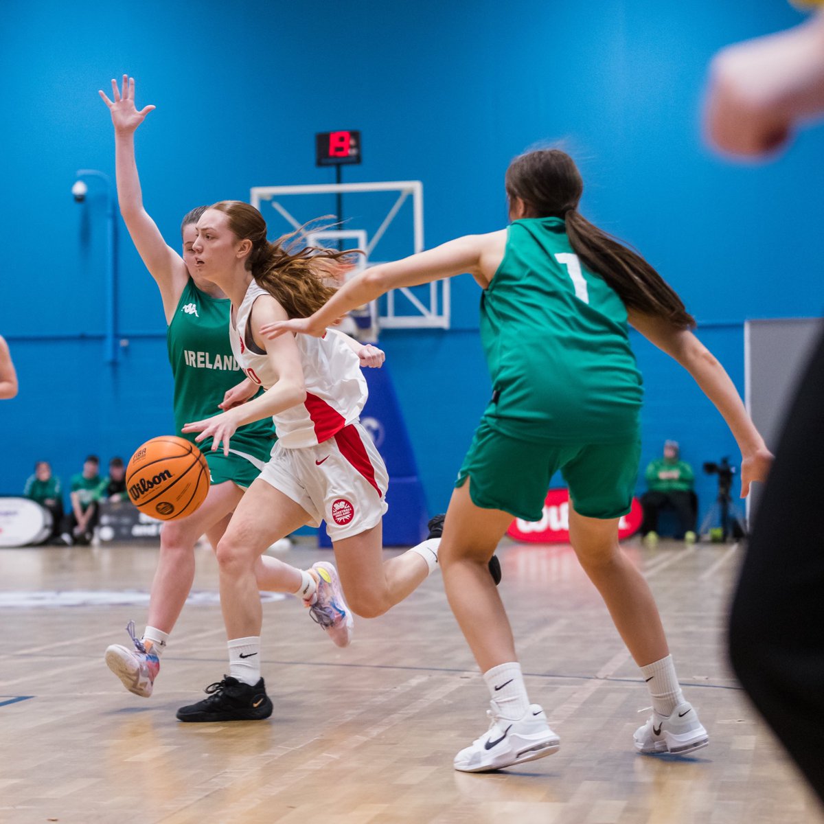 BballIrl's tweet photo. ⚡️ 𝙁𝙐𝙇𝙇-𝙏𝙄𝙈𝙀

Ireland - 60
England - 53

Ireland are the U18 Girls Four Nations champions 🏆

#Greenmeansgo ☘️ https://t.co/qNFw7t8ZUg