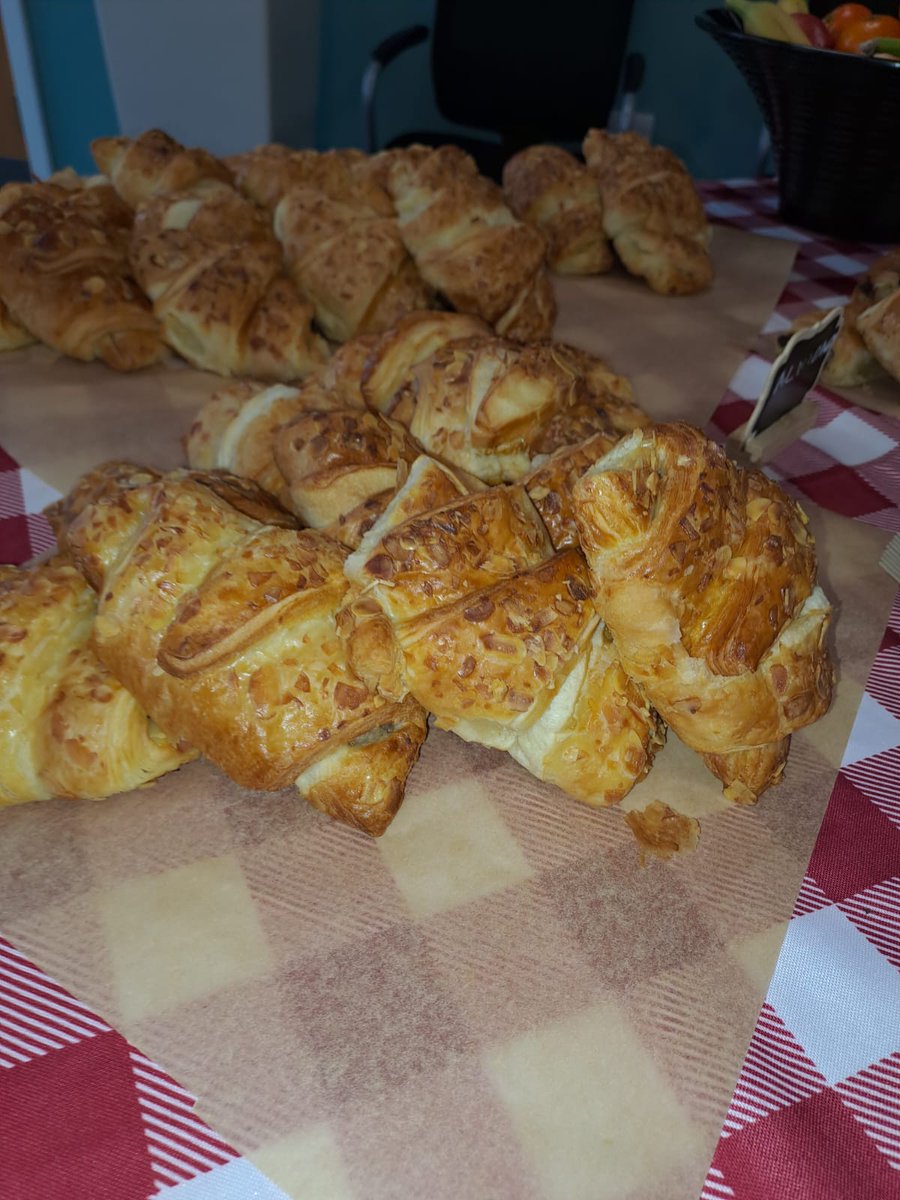 TheSoberParrot's tweet photo. Photos from a recent external catering order for Harrison Clark Rickerybys 

Email us at info.soberparrot@nelsontrust.com for our catering menu's &amp; to find out more information ❤️

#externalcatering #pastries #breakfastbaps #thesoberparrot #thenelsontrust #catering https://t.co/5nKLmrm2Y0
