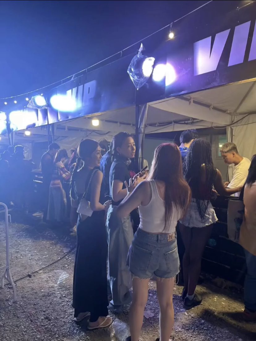 ÷ Jessica J tweet media