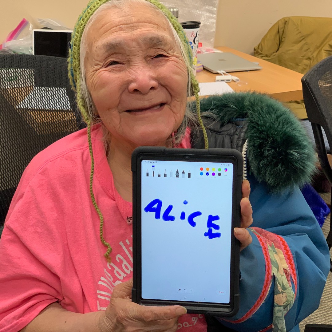 #Throwback to our Connected Elders Program in Rankin Inlet, Naujaat, and Chesterfield Inlet with the Connected Elders program (a partnership with Pulaarvik and @HelpAgeCanada). #DigitalSkillBuilding #Pinnguaq