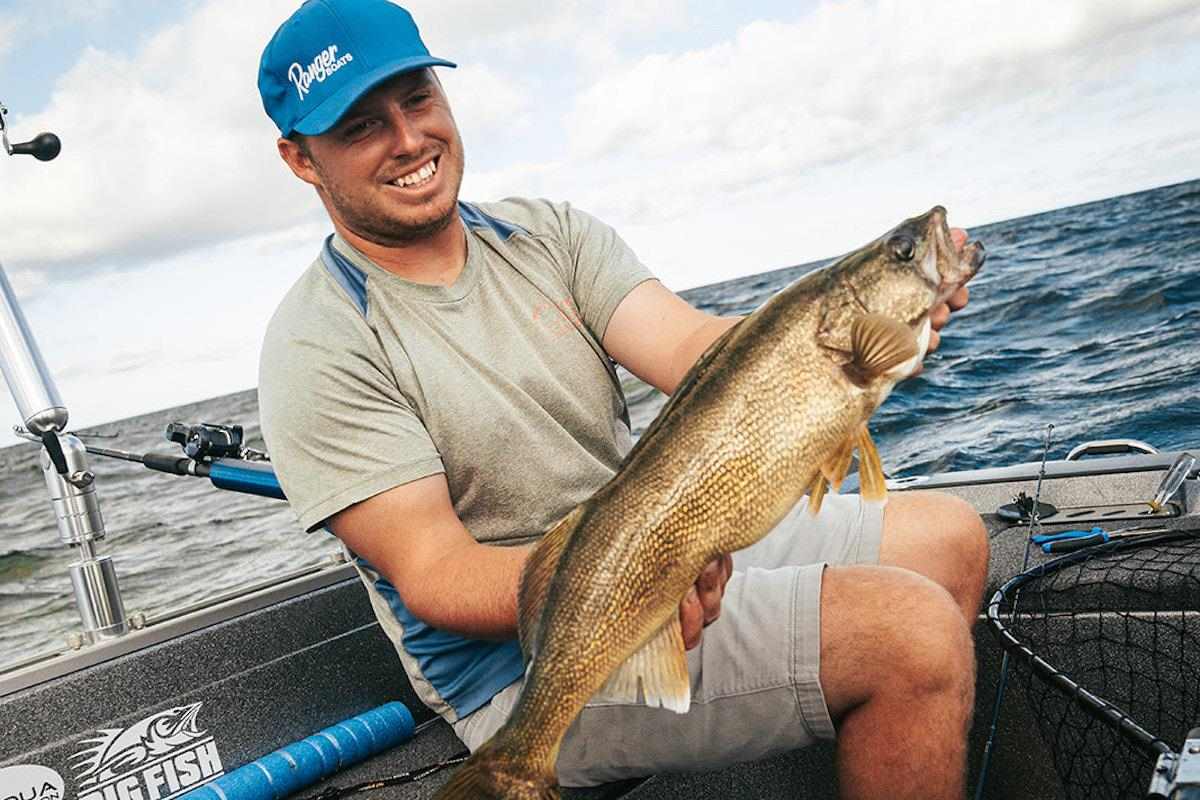SPORTSMANchnl's tweet photo. Catch "4 Seasons of Bucket-List Fishing on Lake Erie" at https://t.co/sY9wRMPJC8. What's Your Favorite? Walleye in the spring, smallies all summer, fall steelhead, or yellow perch on ice?

#LakeErie #Walleye #Fishing #GreatLakes #PowderHook #Fishes #ThisIsFishing https://t.co/g613LA6deG