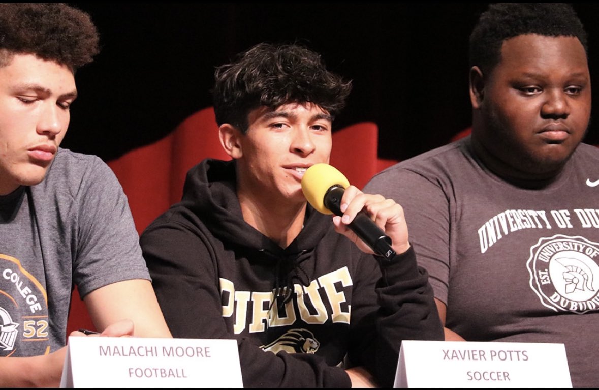 XavierPotts5's tweet photo. Made it official, can’t wait for the next chapter! @PNWMsoccer https://t.co/m1gRCYDmjd