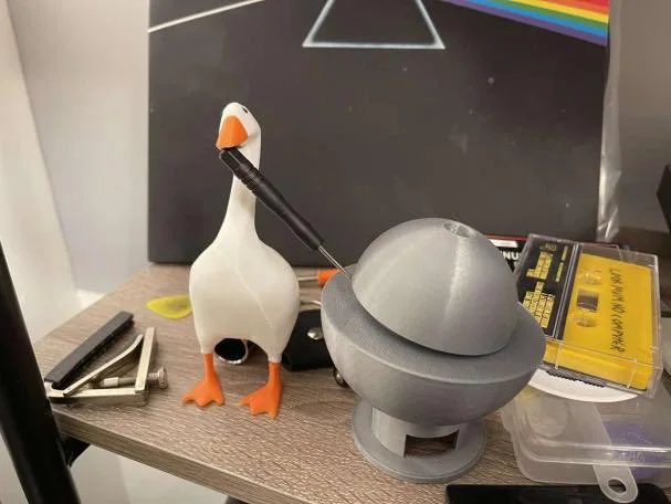 The world is at war.

A great endeavor happens in secret in New Mexico.

And you are a horrible goose.

(Thank you for sharing this with me <a href="/nimby/">Nimby // Chris</a>)