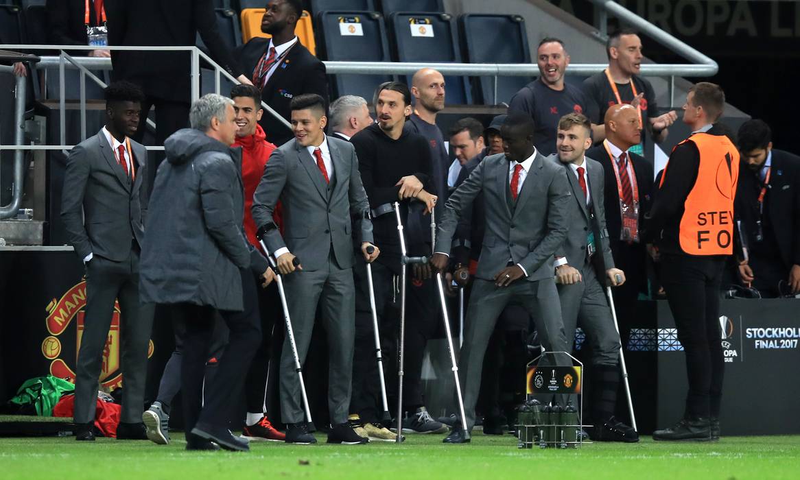 Vanisterror's tweet photo. Así estaremos cuando ganemos la final de la Europa League 😭💔 https://t.co/LMTC6kikj0