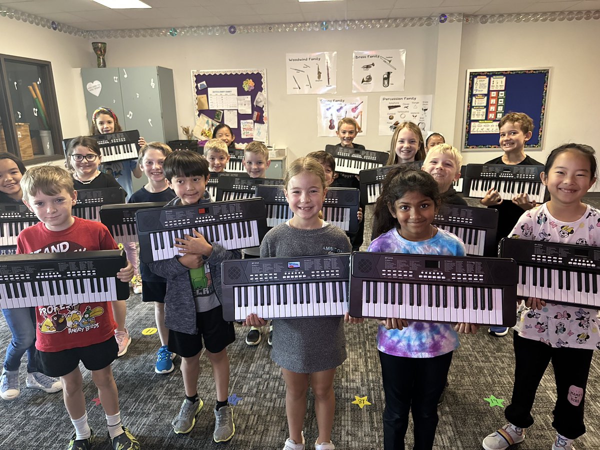 Our second graders are having a blast with keyboards! Thank you JES PTO! ❤️❤️🥳 #elementarymusic <a href="/Jack_D_Johnson/">Jack D. Johnson</a>