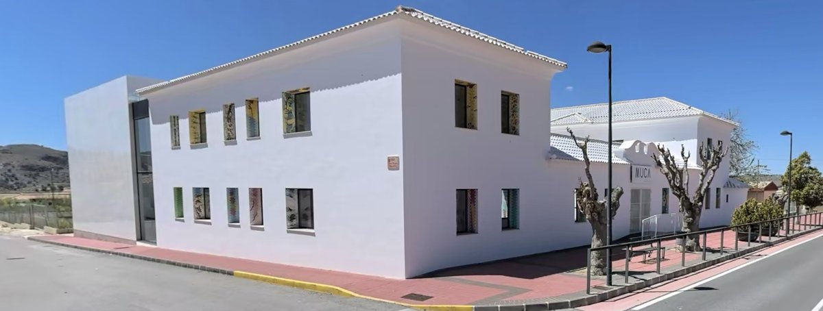 casa_cuartel's tweet image. #cadadíauncuartel (468)
Hoy vamos a conocer la antigua #casacuartel de #Algueña (Alacant / Alicante): 

📐 ¿Manuel Sainz de Vicuña García-Prieto?
💶 @guardiacivil
🗓 ca. 1948
📍 38,34008° N, 1,00785° O
🏘 7/8
1/5
👇🏼