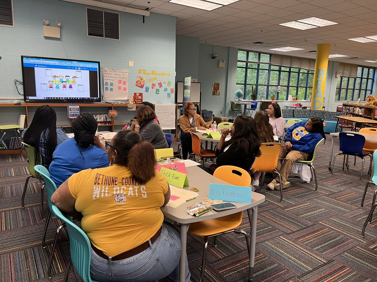 MSlackEDU's tweet photo. ES Mays Cluster New Teacher Cafe! #studentengagement https://t.co/7o0yhqILgX