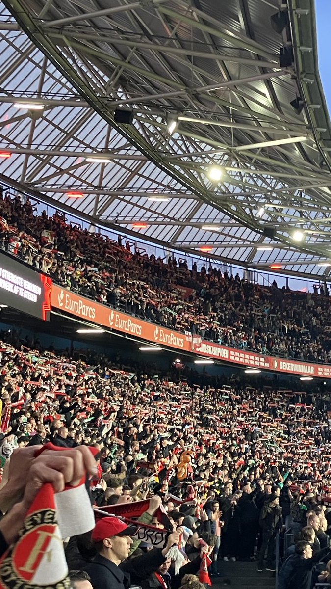 Creaditor's tweet photo. ❤️ 

#FEYrom https://t.co/XXTmEoJi28