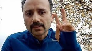 Dadylongleggpv's tweet image. در خلوتِ روشن با تو گريستهام
برای خاطرِ زندگان،
و در گورستانِ تاريک با تو خواندهام
زيباترينِ سرودها را
زيرا که مُردگانِ اين سال
عاشقترينِ زندگان بودهاند.
#محمد_مرادی 🖤🌹
به یاد آر