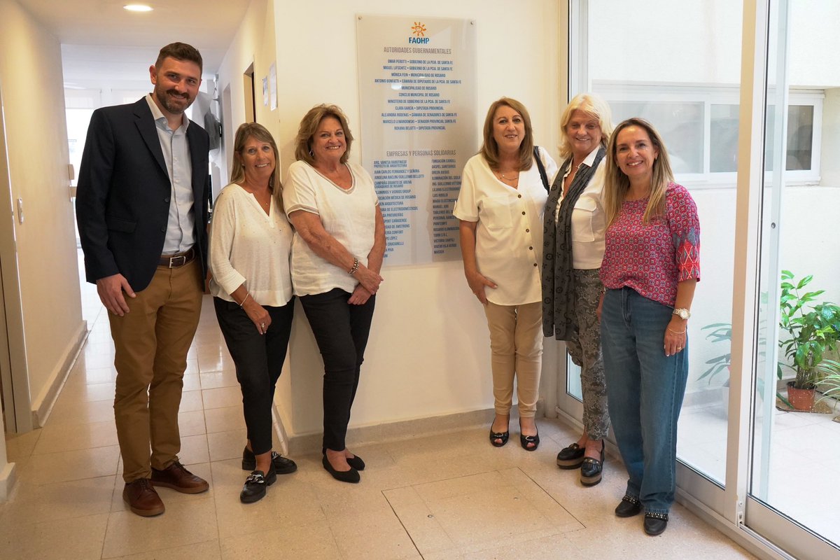 EnriqueeEstevez's tweet photo. La nueva casa de #Faohp está destinada al alojamiento de pacientes de todo el país, a quienes se les brinda contención y ayuda, en un trabajo interdisciplinario con los hospitales  VJ.Vilela, Centenario y Provincial. Nos enorgullece su trabajo y las queremos seguir acompañando! https://t.co/qnouJv6bF4