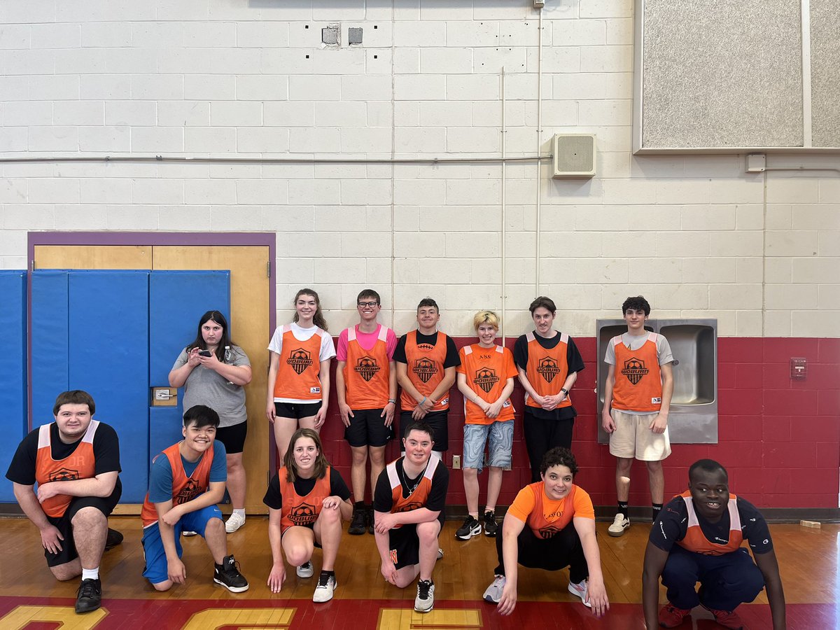 Ms_StonesTweets's tweet photo. First Unified Basketball game in Reading! What an awesome game for this crew. Next game 4/24 @ 5pm and the HS! 🏀 https://t.co/EetMcsj4Qk