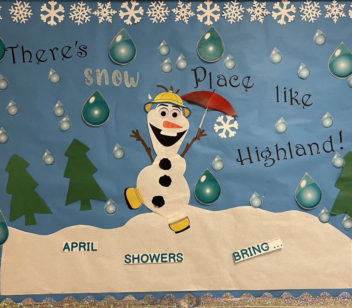 HighlandES_CSL's tweet photo. You wouldn’t know it by the great weather we’re having but #Olaf is ready for April Showers at #HighlandES. And our Hawks are ready for a shower of Spring Programs thanks to Community Schools partners and #Linkages! @MCPSCommunitySc @MCPS @EveryMindInc @DisneyFrozen https://t.co/3jUl3fAQJJ