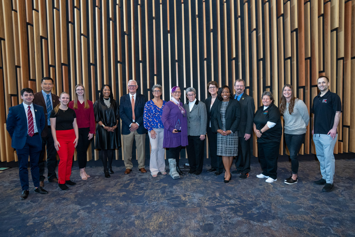 SHAPEAmerica's tweet image. Celebrate SHAPE America Award Winners in Health &amp;amp; Physical Education

At #SHAPEseattle we recognized the accomplishments of outstanding individuals from around the country for their distinctive contributions to our organization &amp;amp; the professions we serve

shapeamerica.org/recognition/aw…