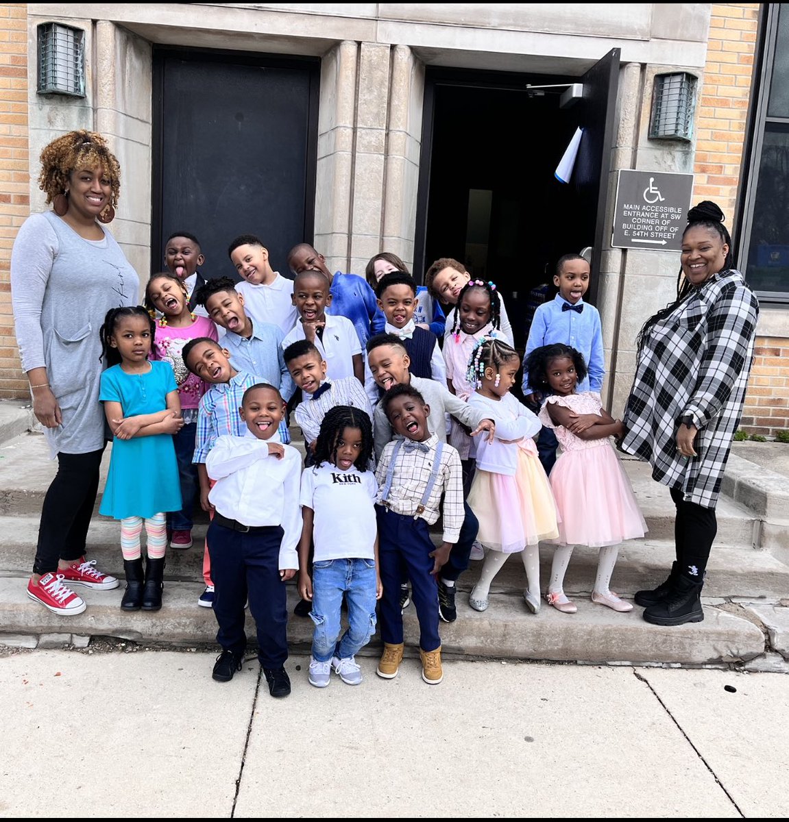 Murray Language Academy tweet media