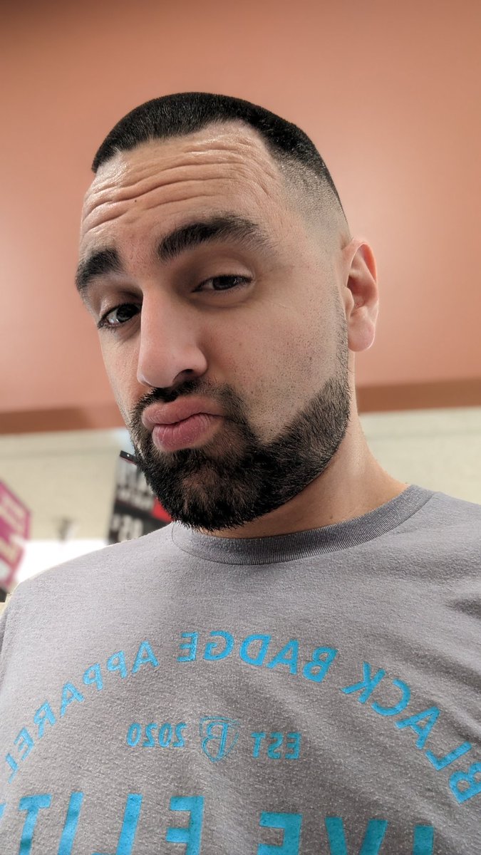 Chrisortiz316's tweet image. Do you like my haircut?
#haircut #mancut #baldfade #fyp #foryou #haircutcentral