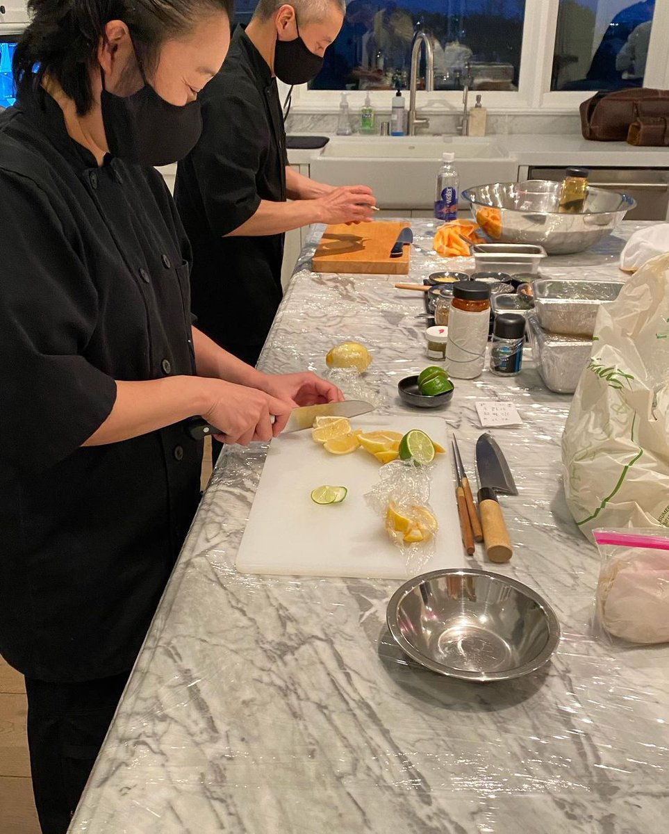 Who else loves sushi for dinner? Tell me about your favorite Japanese cuisine restaurant in town! 🍣👀 #sushi #japanesefood #delicious"