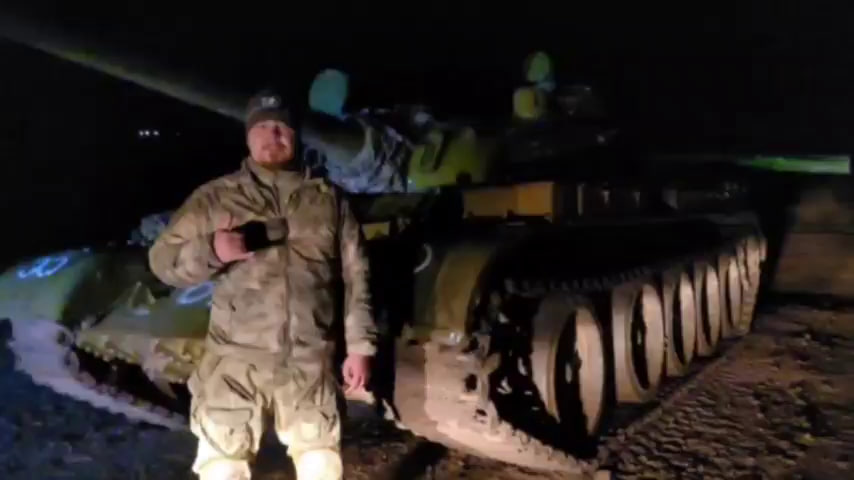#Ukraine: The Russian Army has indeed started to use ancient T-54/T-55 tanks- one of them was already filmed in #Zaporozhzhia Oblast.

A far cry from the army that invaded just over a year ago.