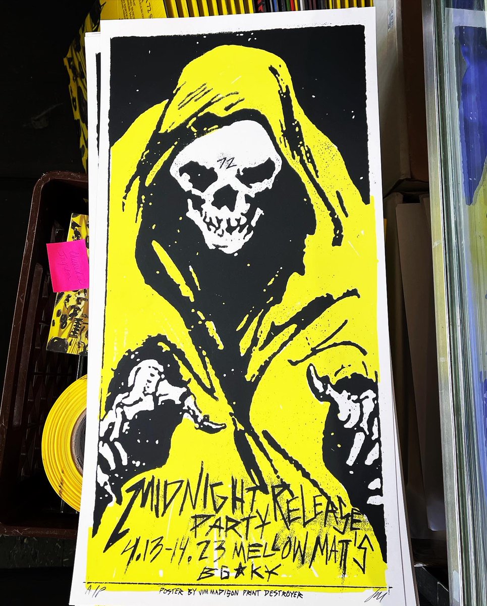 MellowMatts's tweet image. We’re ready for tonight! Guitar picks just arrived and check out the Jim H Madison print especially for the 72 Seasons release! See you at 11 pm! 
#metallicamidnightrelease 
#mellowmatts
#metallica72seasons