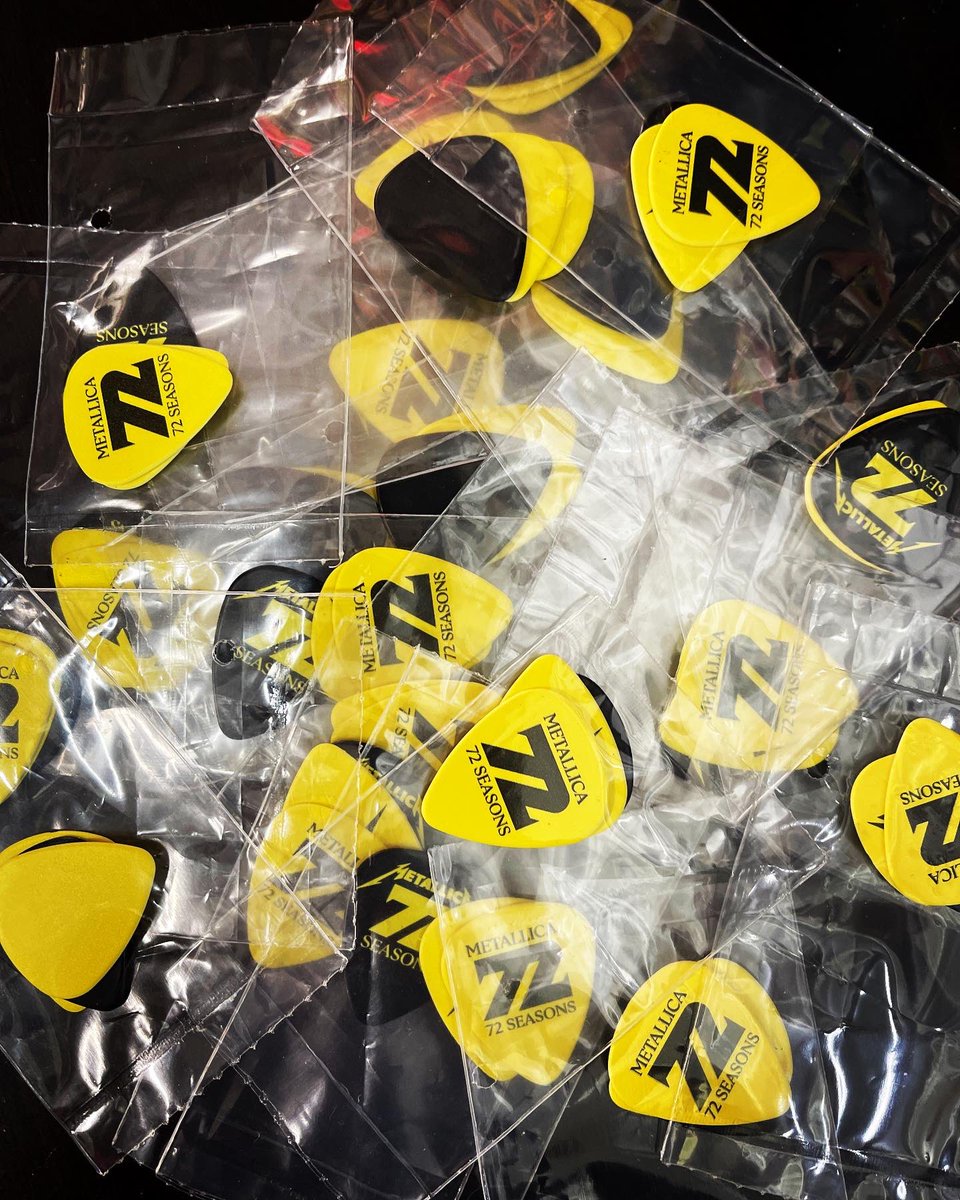 MellowMatts's tweet image. We’re ready for tonight! Guitar picks just arrived and check out the Jim H Madison print especially for the 72 Seasons release! See you at 11 pm! 
#metallicamidnightrelease 
#mellowmatts
#metallica72seasons