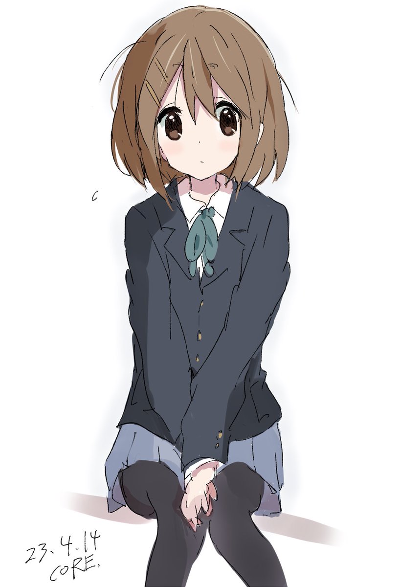 hirasawa yui 1girl solo sakuragaoka high school uniform winter uniform school uniform brown hair pantyhose  illustration images