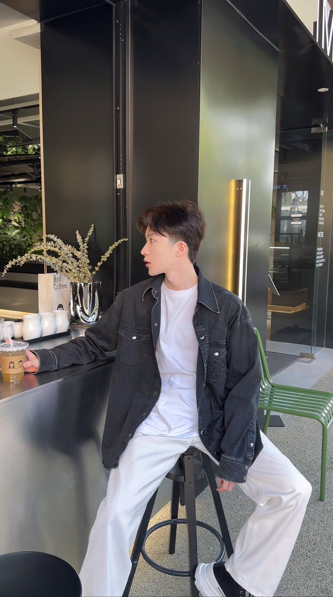 CasperLEe tweet media