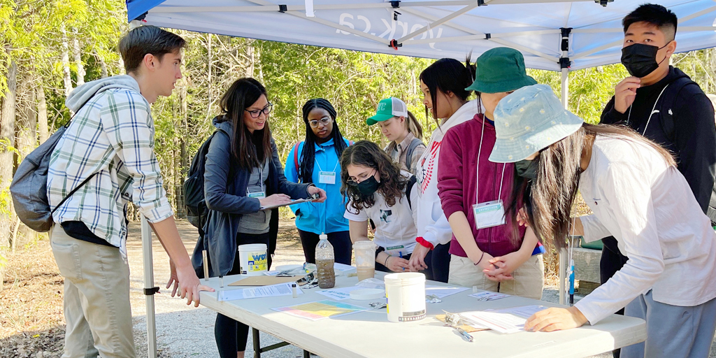 Students are participating today in the York Region Envirothon - a hands-on eco-competition learning about soils, aquatics, wildlife, forestry &amp; species at risk &amp; competing for a chance to move on to the Ontario Envirothon! york.ca/envirothon
#ONenvirothon