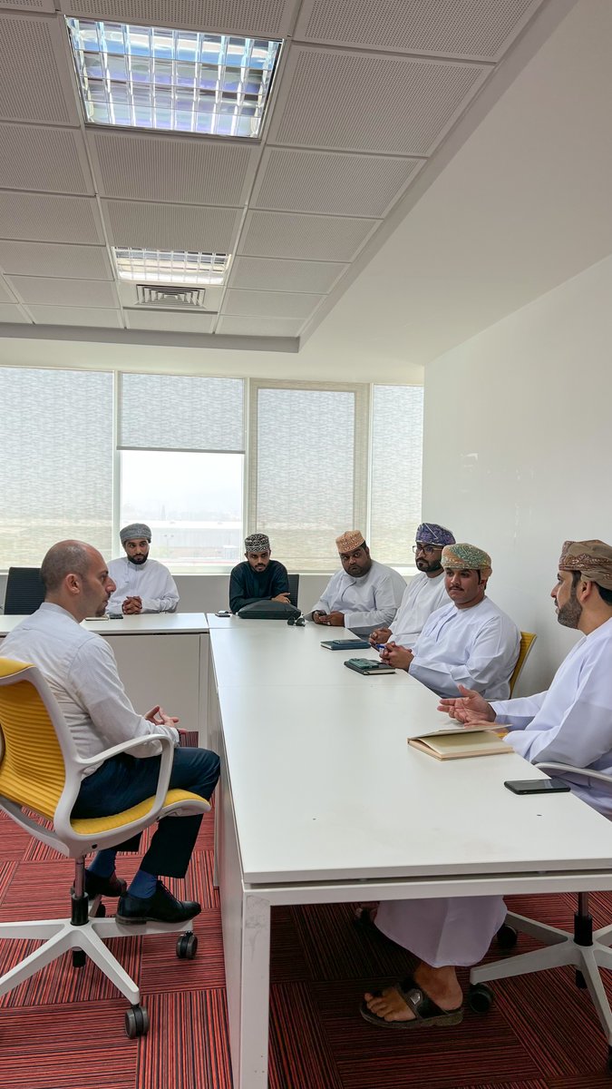 ukomandigihub's tweet photo. استمرارا لتعاوننا المشترك مع هيئة تنمية المؤسسات الصغيرة والمتوسطة،عقدنا جلسات إضافية بعنوان"مقدمة إلى #الأمن_السيبراني"،بالتعاون مع الجبر وبلكسل ستي
الغرض من الجلسات هو تعريف الشركات الناشئة بالأمن السيبراني وإبراز أهميته،وإمكانات السوق الحالية
@Plexalcity @AlJabrMENA @riyadaom https://t.co/nWNV8znUoK