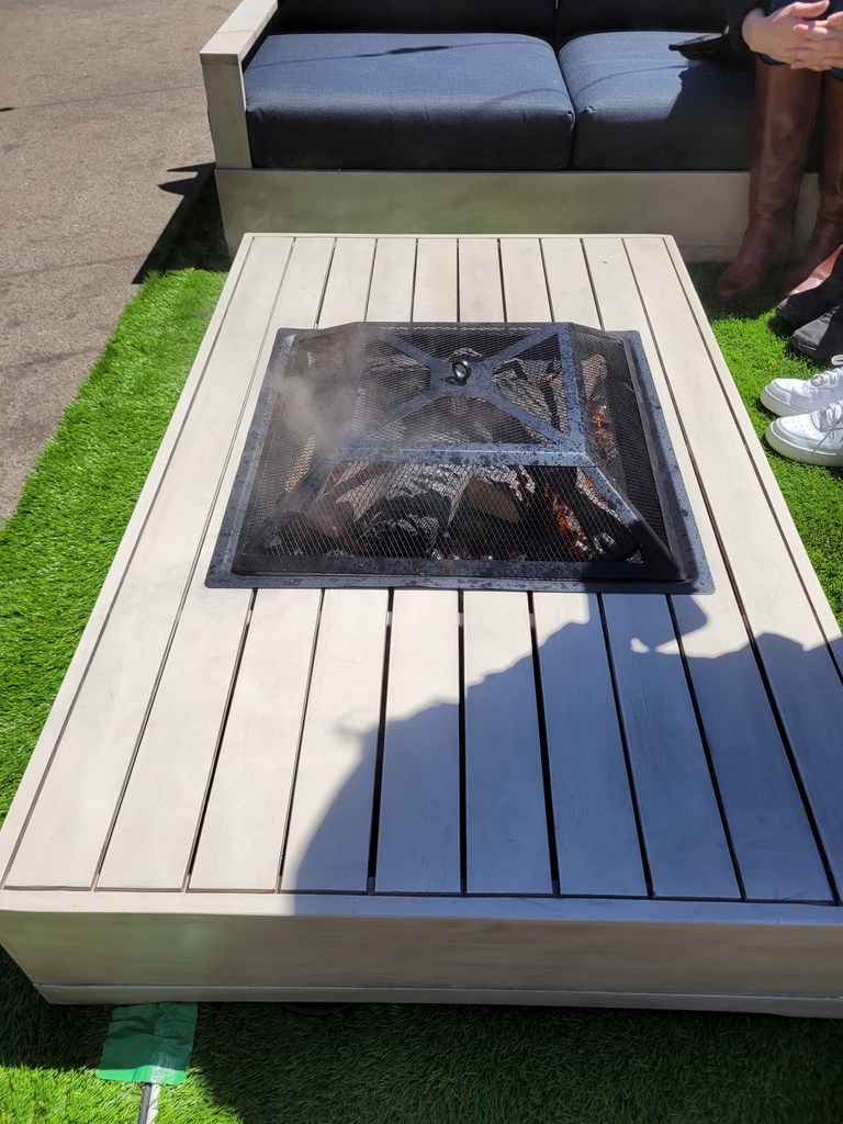 NYFFevents's tweet photo. Throwing it back to last spring’s #BICEZReach pop-up in #FlatironPlaza 🔥⁠

We helped produce this interactive Bic Lighter activation ⁠alongside our sister company IDEKO, featuring delicious s’mores &amp; a cozy fire pit
⁠
#NYFF #NYFFEvents #newyorkevents #eventproduction #popups https://t.co/TJY3wS62rq