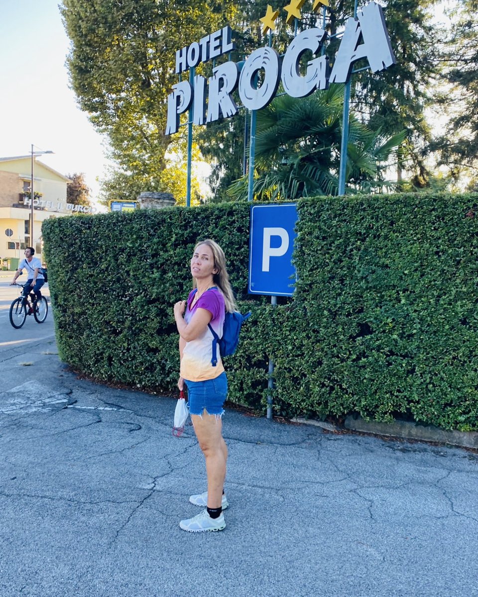 PinkTaxiRunner's tweet image. When you have gone the distance, where is the happiness ? 
Behind you #RabbitatRest #JohnUpdike #Padova